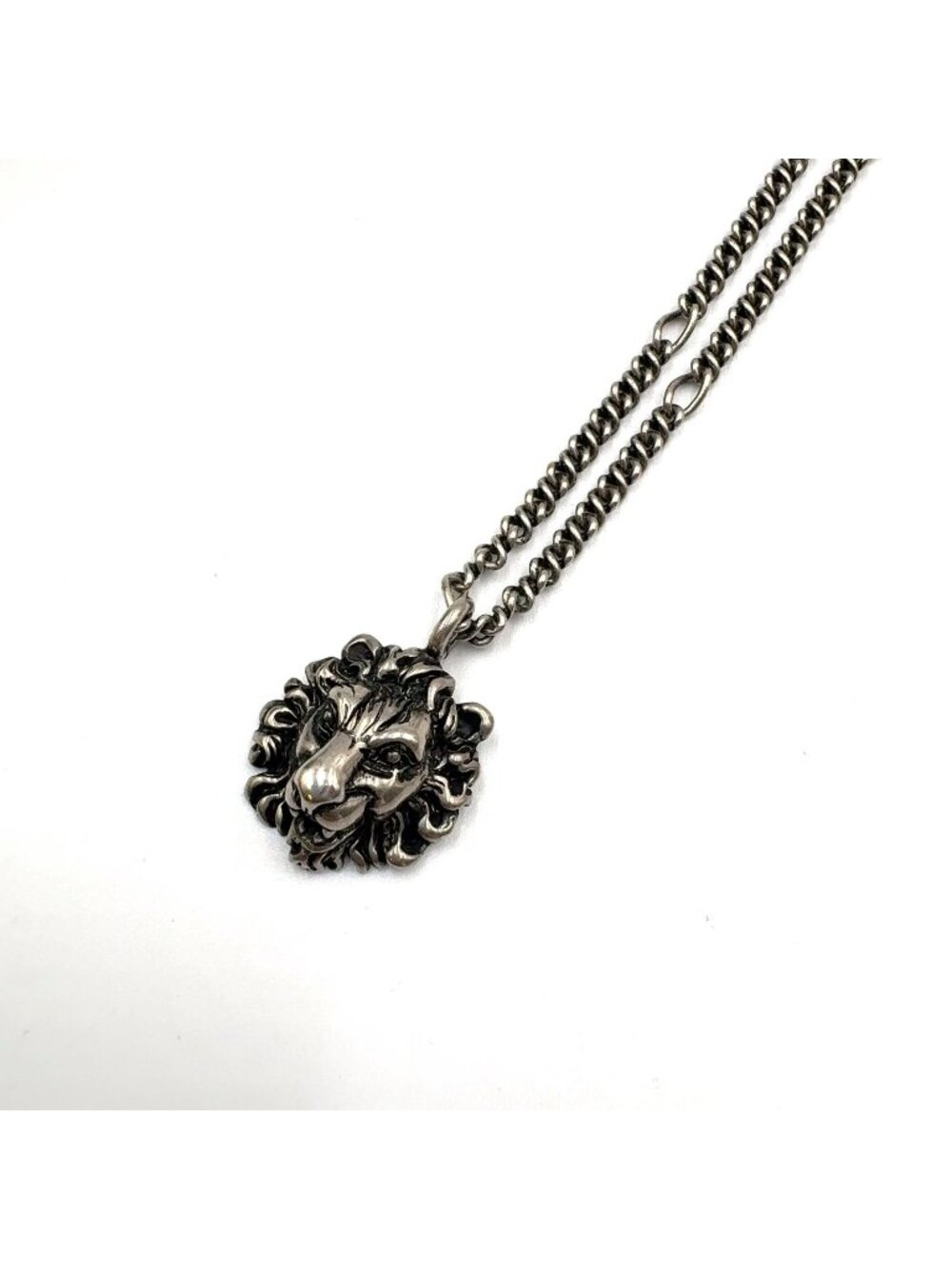 Gucci Lion Head Metal Silver Necklace